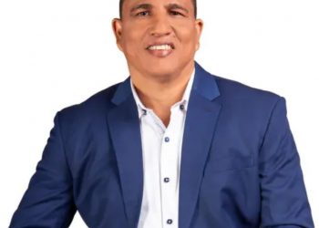 Renuncia miembro del Comité Central del PLD en Azua