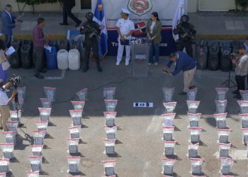 DNCD incauta 1.4 toneladas de cocaína en costas de La Romana