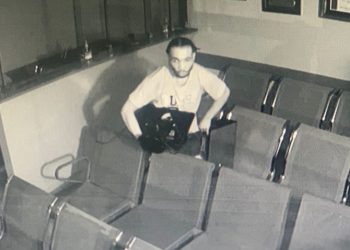 Apresan a dos hombres por robo en Clínica Dr. Cruz Jiminián