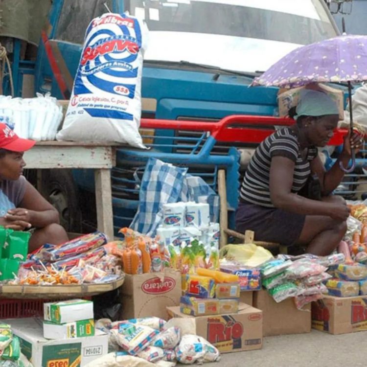 Denuncian vendedores dominicanos crisis en Haití afecta comercios en Dajabón