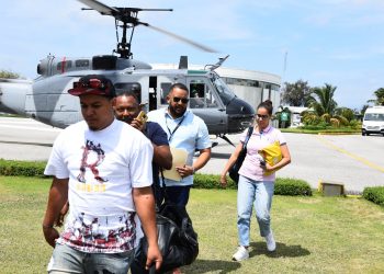 Dominicanos continúan saliendo de Haití con ayuda del Gobierno