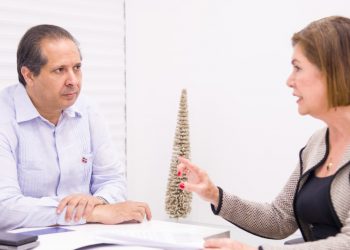 Ministro de Salud y representante de la OPS coordinan plan estratégico contra el dengue