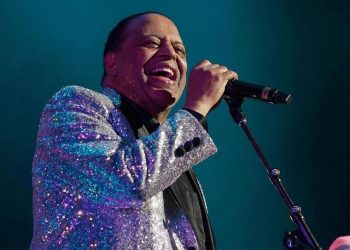 Wilfrido Vargas es ingresado en cuidados intensivos por neumonía