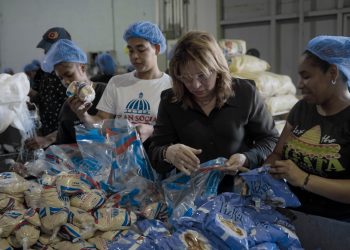Plan Social entrega más de 800,000 kits de habichuelas con dulces