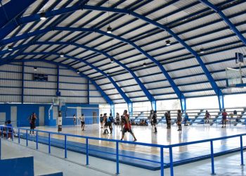 Desarrollo Provincial entrega obras deportivas en Samaná