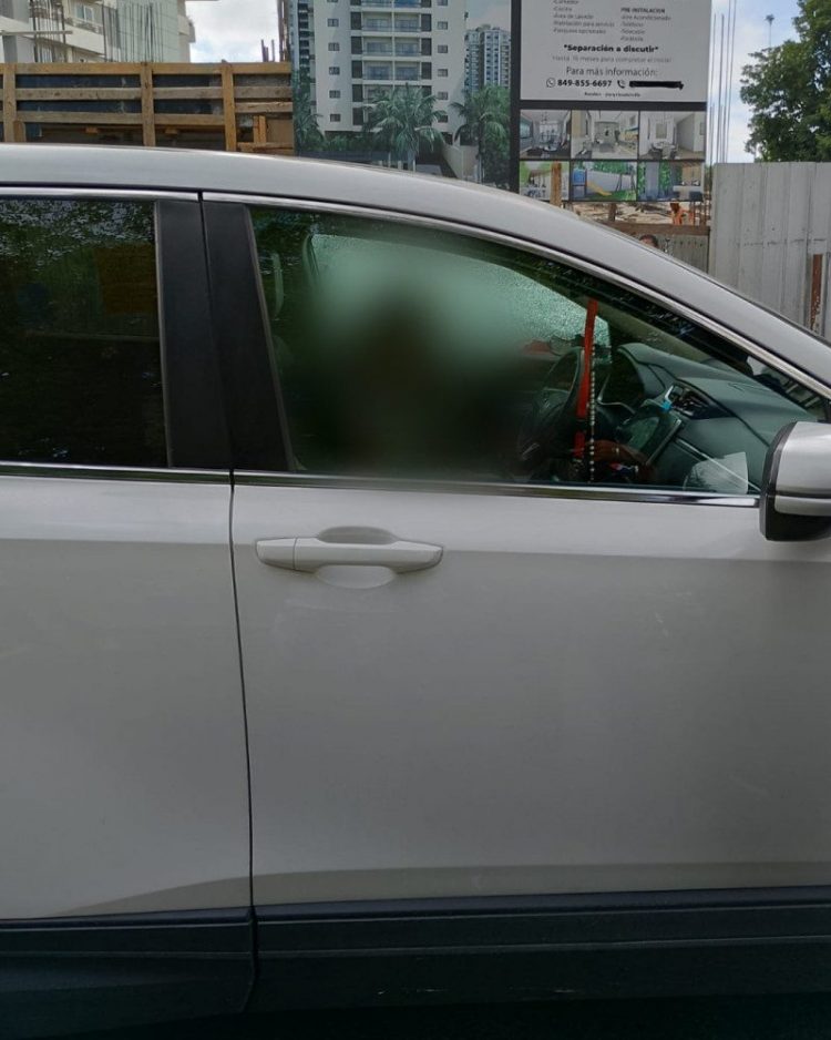 Coronel de la Fuerza Aérea presuntamente se suicidó dentro de su vehículo