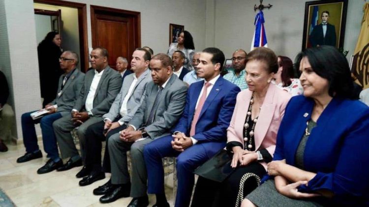 Congresistas del PRM expresan preocupación por las denuncias de la oposición