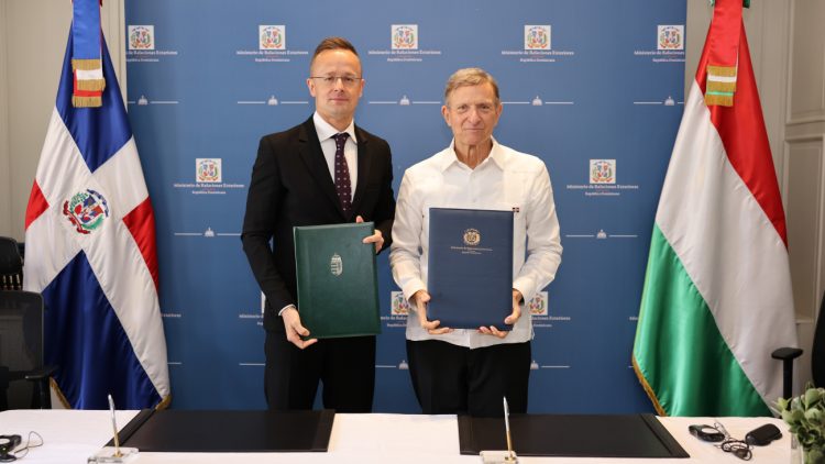 República Dominicana recibe primera visita de un canciller húngaro