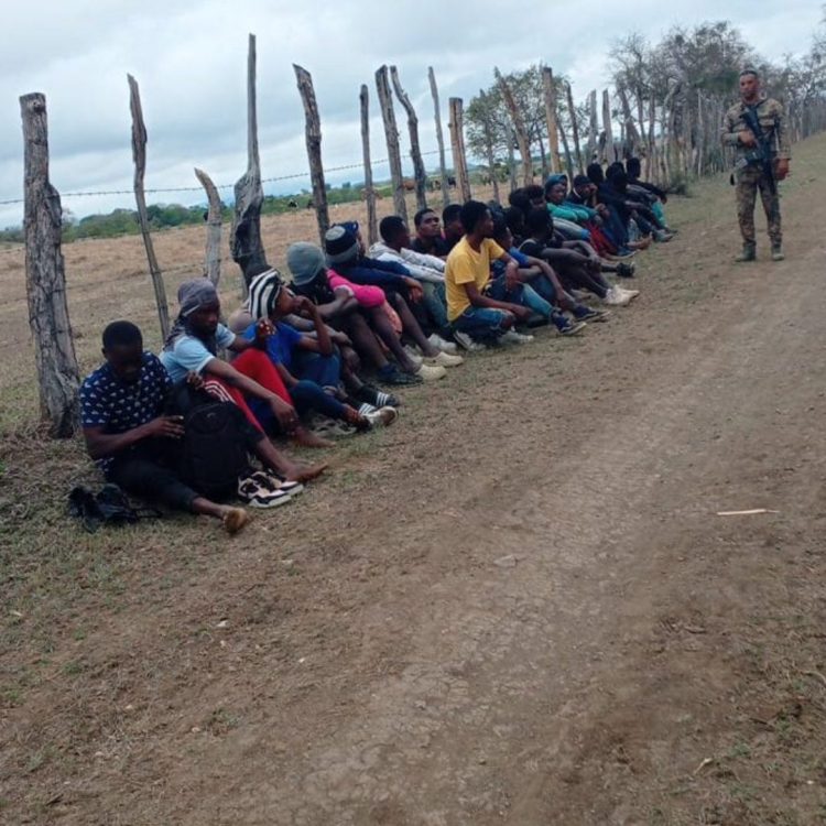 Detienen a más de 100 haitianos indocumentados en Dajabón y Montecristi