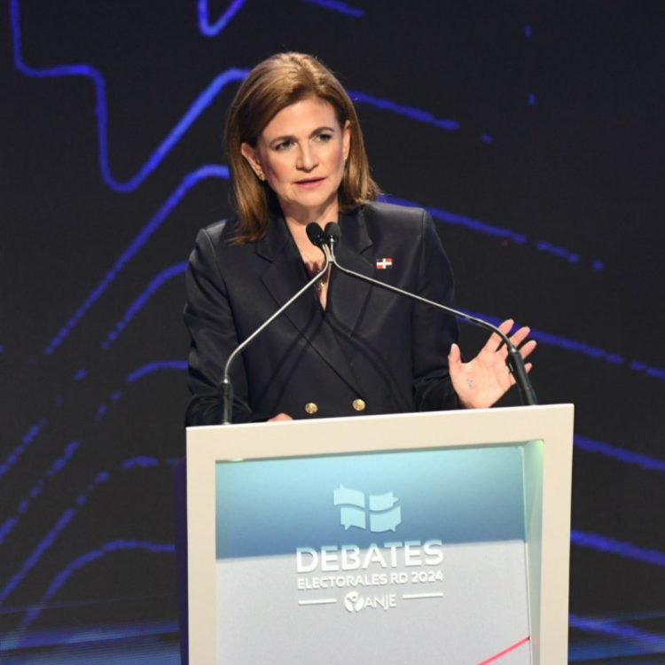 Raquel Peña dice informaciones presentadas por candidatas opositoras dan “pena y vergüenza”