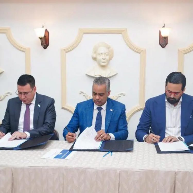 RD y Honduras firman convenio para lucha internacional contra la corrupción