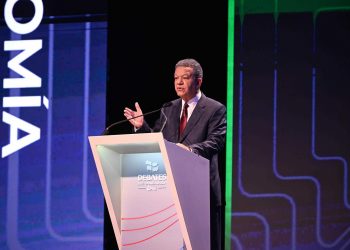 Leonel Fernández: “En materia de crecimiento este gobierno se ponchó”