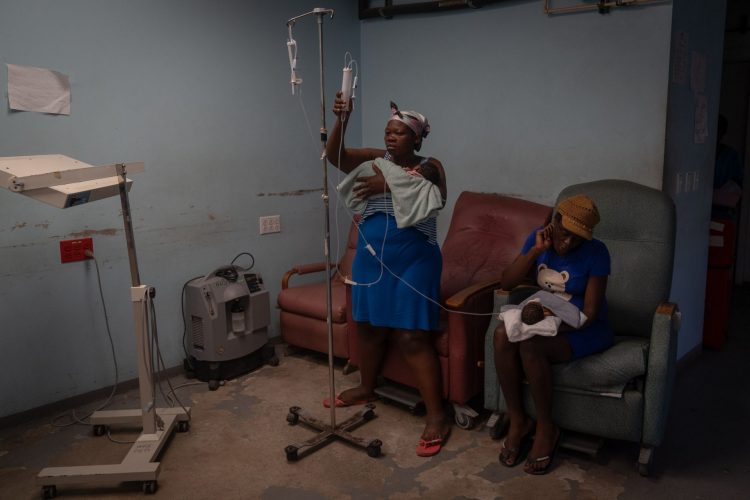 El aislamiento de Haití del mundo: una crisis humanitaria en aumento por la escasez de suministros