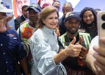 Motoconchistas ofrecen respaldo a la reelección de Luis Abinader