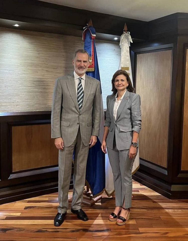 Vicepresidenta agradece la visita y compromiso del Rey Felipe VI de España