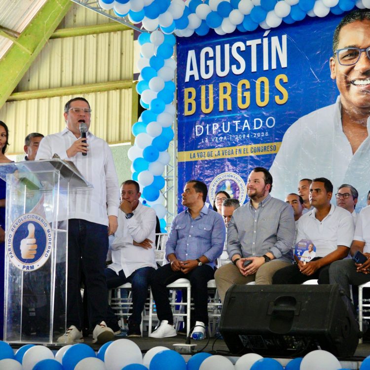 Sanz Lovatón: “La gente quiere seguir con el cambio que representa Luis Abinader”