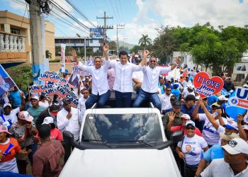 David Collado y Víctor Pichardo cierran campaña en Monte Plata