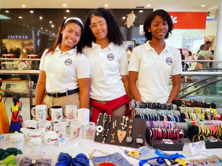 “La ruta del arte” del Ministerio de Educación exhibe el talento de los estudiantes dominicanos