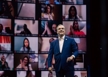 Abinader pide votar contra quienes “no pudieron resolver” los problemas del país en el pasado