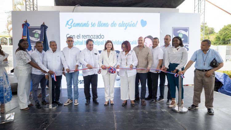 Vicepresidenta Peña entrega obras de salud en Samaná