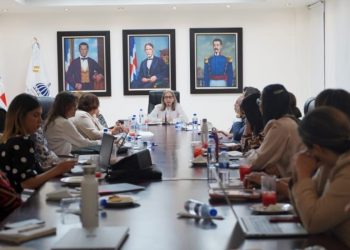 Avanzan en la definición de una política de educación ambiental que impacte al ciudadano desde la escuela