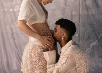 Jay Wheeler y Zhamira Zambrano serán padres de una niña