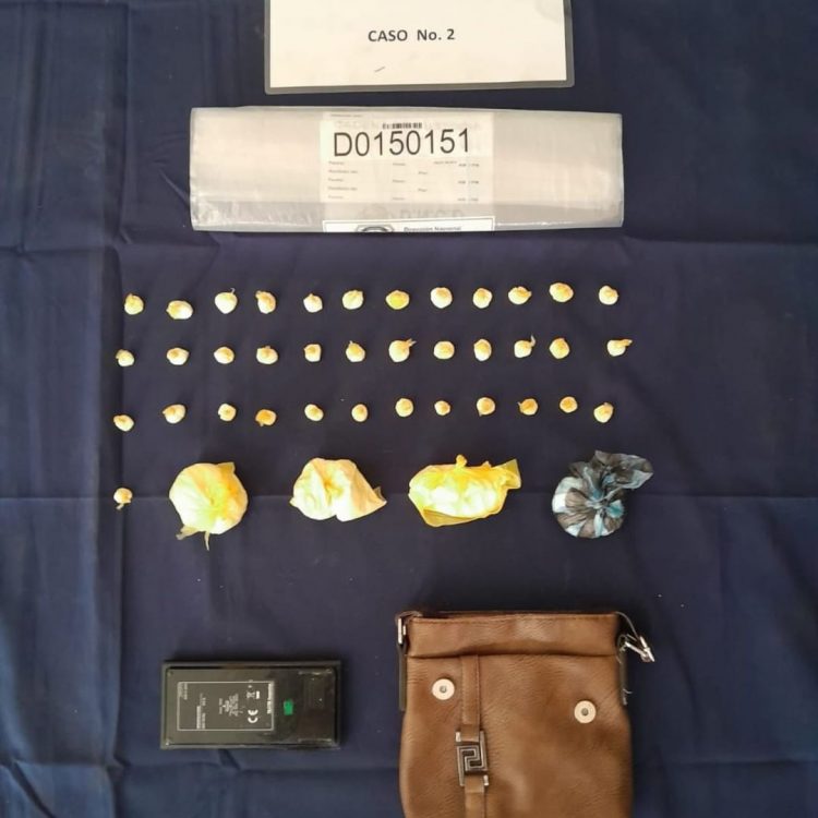 Apresan dos personas vinculadas a una red de microtráfico en Hato Mayor