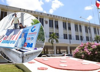 Ayuntamiento de Santiago exige a publicitarias retirar vallas con publicidad política