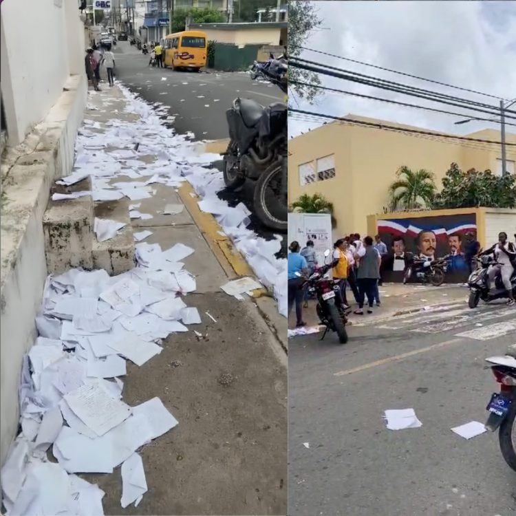 Estudiantes en Hato Mayor rompen sus cuadernos y arrojan las hojas a las calles