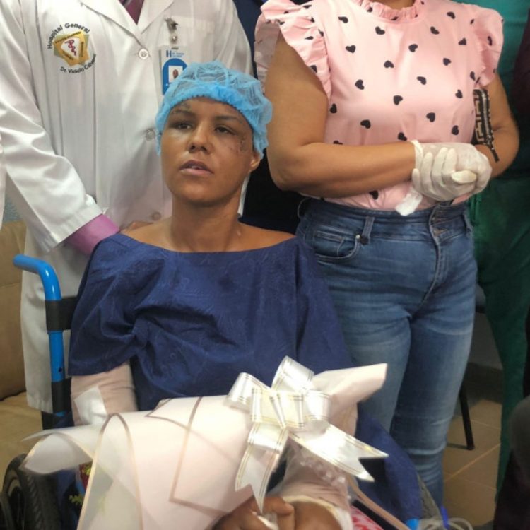 Joven encontrada en cañada de Pedro Brand recibe el alta médica