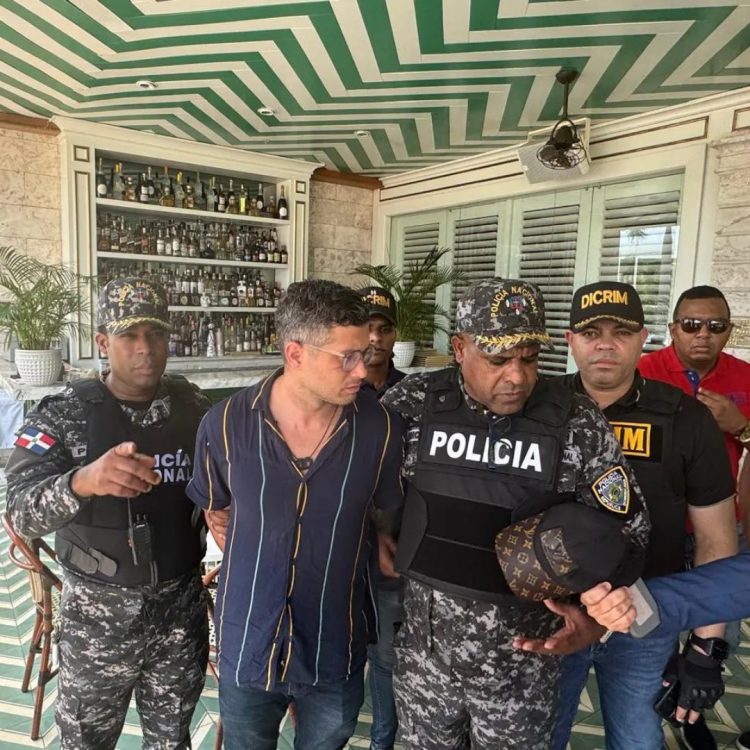 Se entrega Jorge Luis Estrella, acusado de robo en el Banco Popular