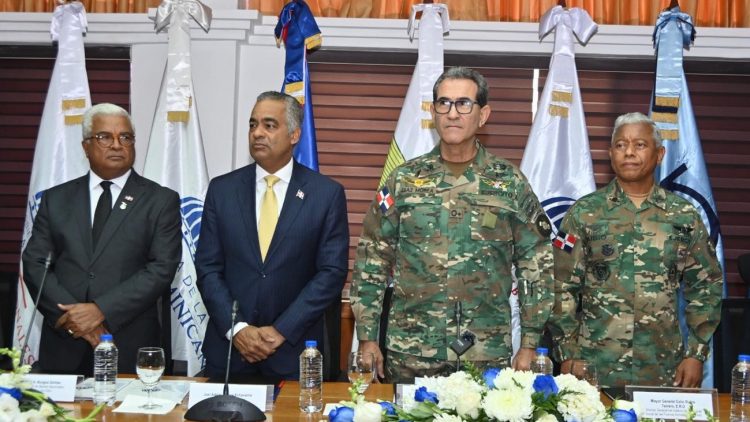 Consejo Estatal del Azúcar dona terrenos para construir viviendas para militares