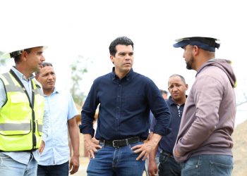 Wellington Arnaud supervisa avance del acueducto de Navarrete