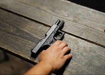 Niño de tres años mata a su hermana de un disparo en Manoguayabo