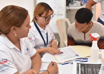 Ministerio de Trabajo invita a recepción de currículums para 30 vacantes en España