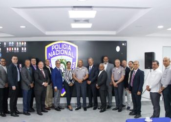 Director General de la Policía Nacional se reúne con Equipos de Seguridad de la Asociación de Bancos