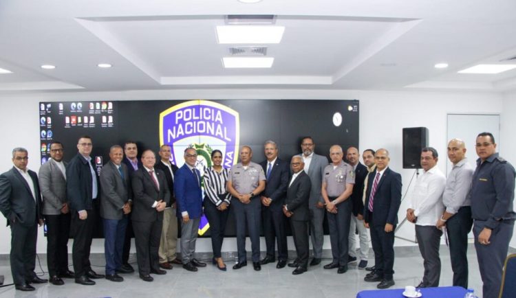 Director General de la Policía Nacional se reúne con Equipos de Seguridad de la Asociación de Bancos