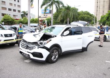 Detienen a conductora de vehículo involucrado en accidente al hijo del presidente de Adocco