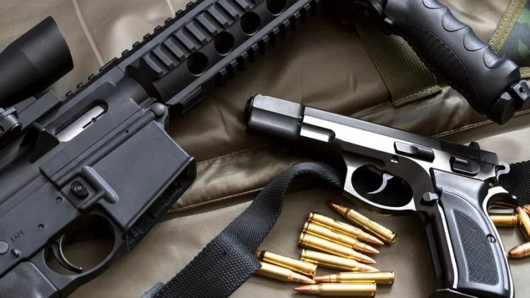 Solicitan medida de coerción contra ex miembro de la PN por tráfico de armas