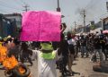 Haitianos protestan por la muerte de tres policías a manos de bandas armadas