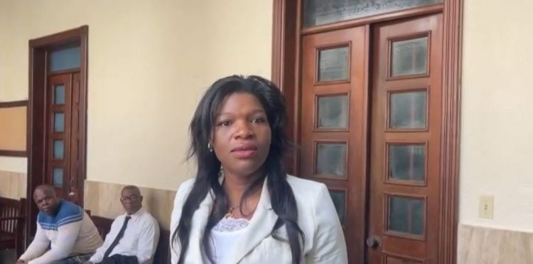 Aplazan juicio preliminar contra Elizabeth Silverio