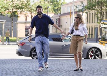 Paparazzi es condenado a un año de cárcel por acosar a la novia de Gerard Piqué