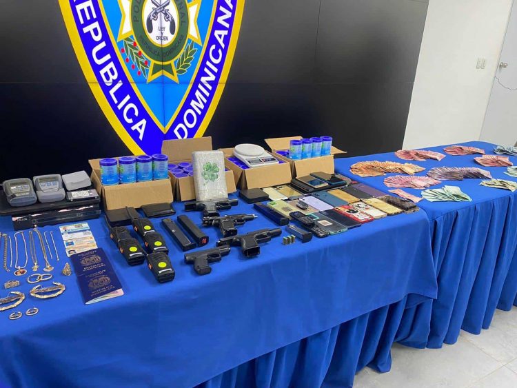 Desmantelan banda “Los 50-0” durante allanamientos en el Distrito Nacional