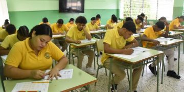 Más de 88,000 estudiantes aprobaron la primera convocatoria de las Pruebas Nacionales 2025