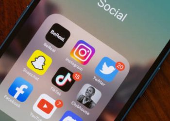 Dinamarca prohibirá el uso de redes sociales a menores de 15 años