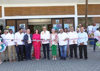 Presidente Abinader inaugura Plaza del Café y el Festival de Las Flores en Jarabacoa
