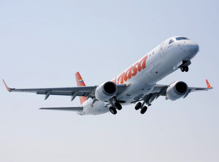 Venezuela extiende por un mes más la suspensión de vuelos a República Dominicana