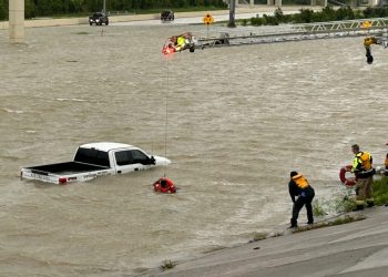 Tormenta tropical Beryl causa 4 muertes y un apagón masivo en Texas