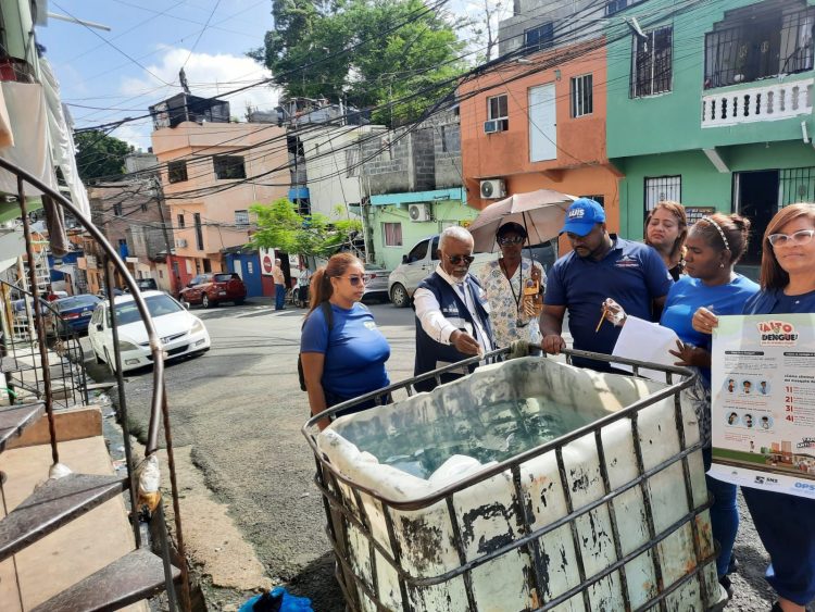 Salud Pública intensifica campaña “Ganémosle al dengue” en todo el país
