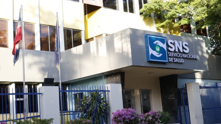 SNS activa medidas para garantizar servicios de salud durante el paso de Melissa
